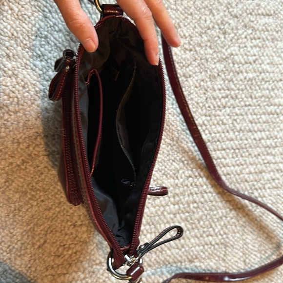 Beautiful like new Crossbody purse - Picture 3 of 4